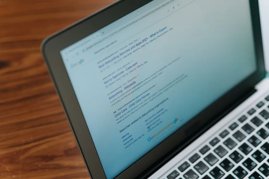 Tarayıcıda web sitesinin açılmaya çalışması